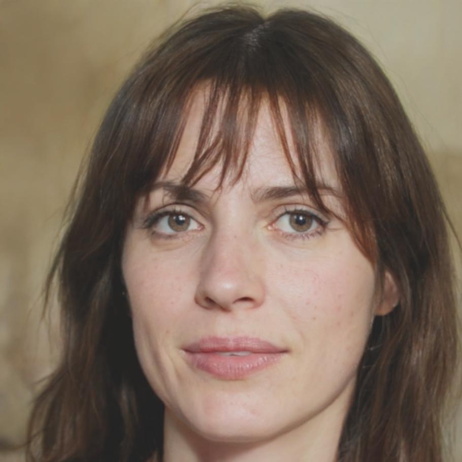 Elena Avram consultant financiar personal